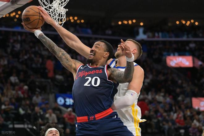 勇士逆转快船库里35+霍福德奇兵助逆转