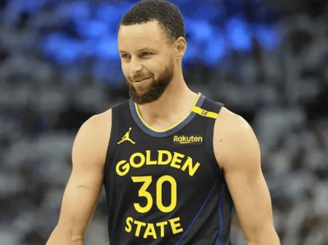 勇士管理层紧急行动确保核心阵容稳定